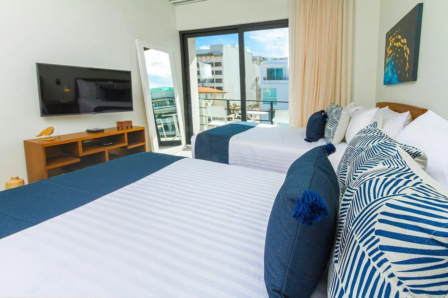 The Boat Playa Del Carmen Apartment