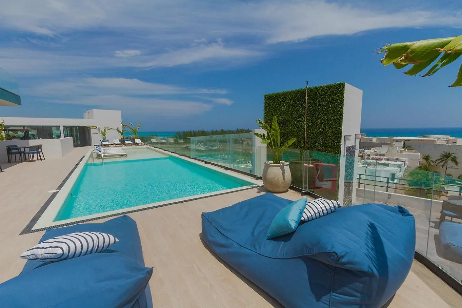 The Boat Playa Del Carmen Apartment