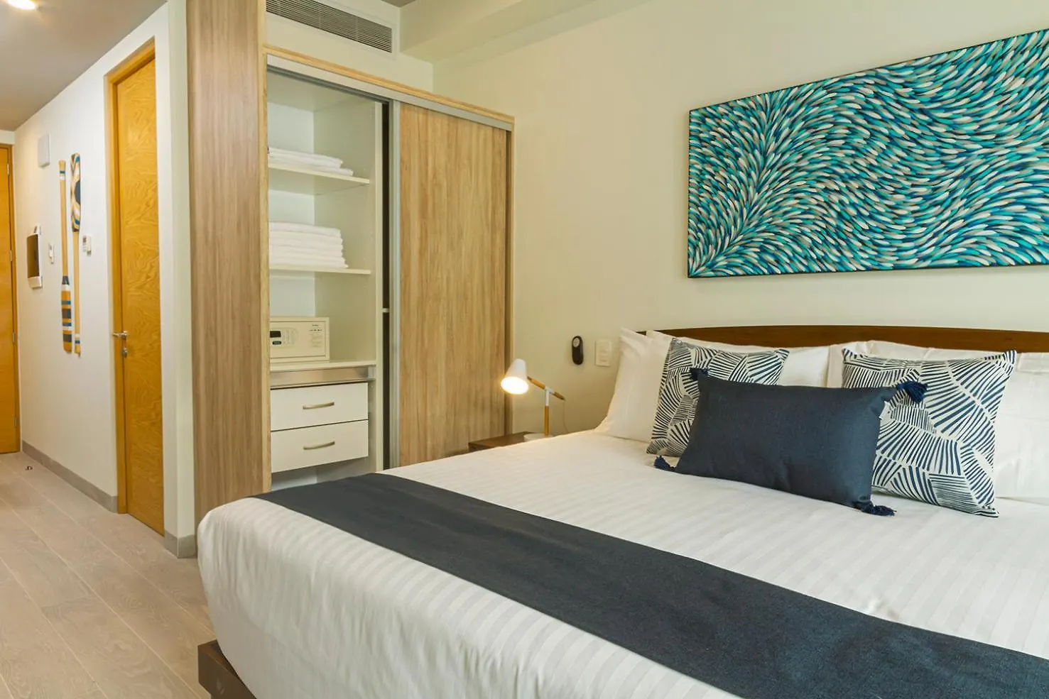 The Boat Playa Del Carmen Apartment