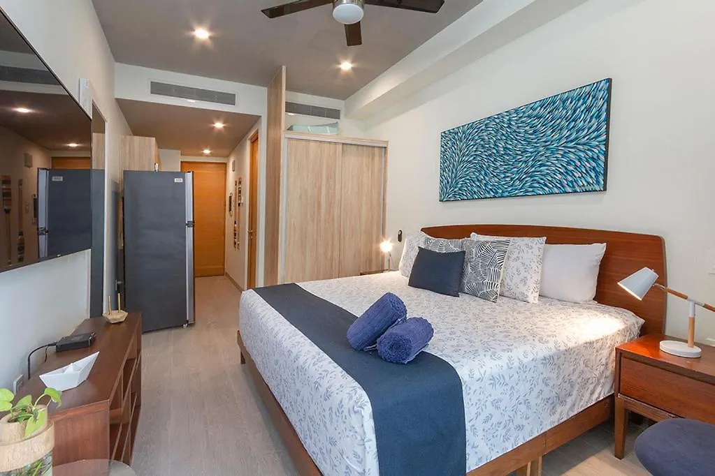 The Boat Playa Del Carmen Apartment