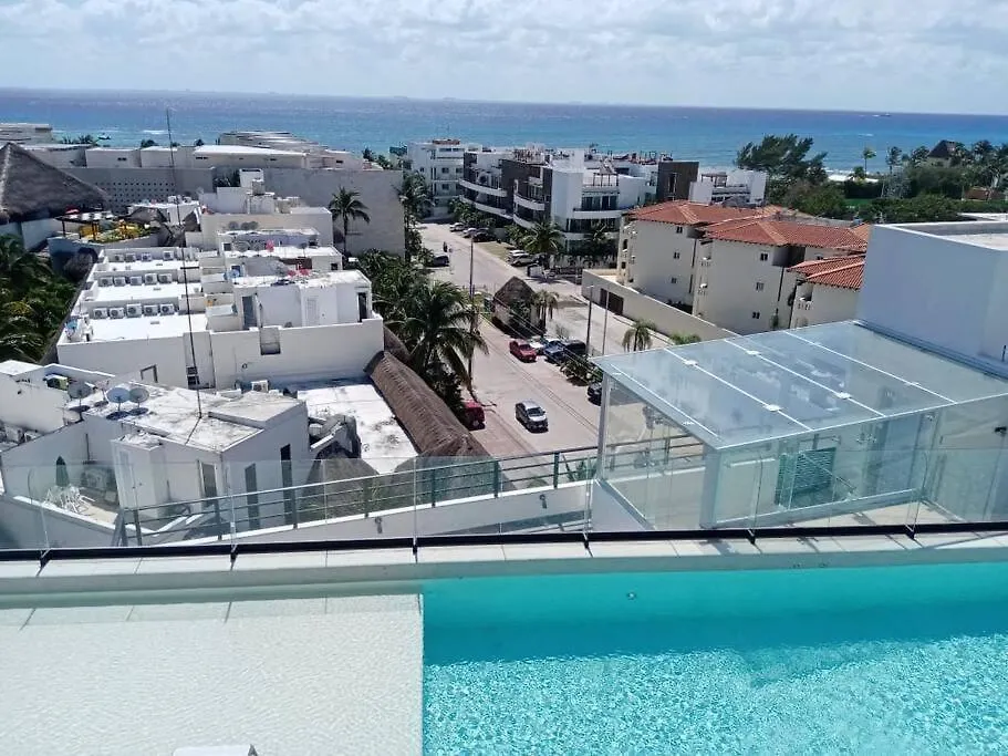 The Boat Playa Del Carmen Apartment